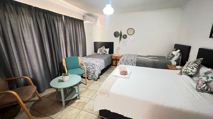 8 Bedroom Property for Sale in Pellissier Free State